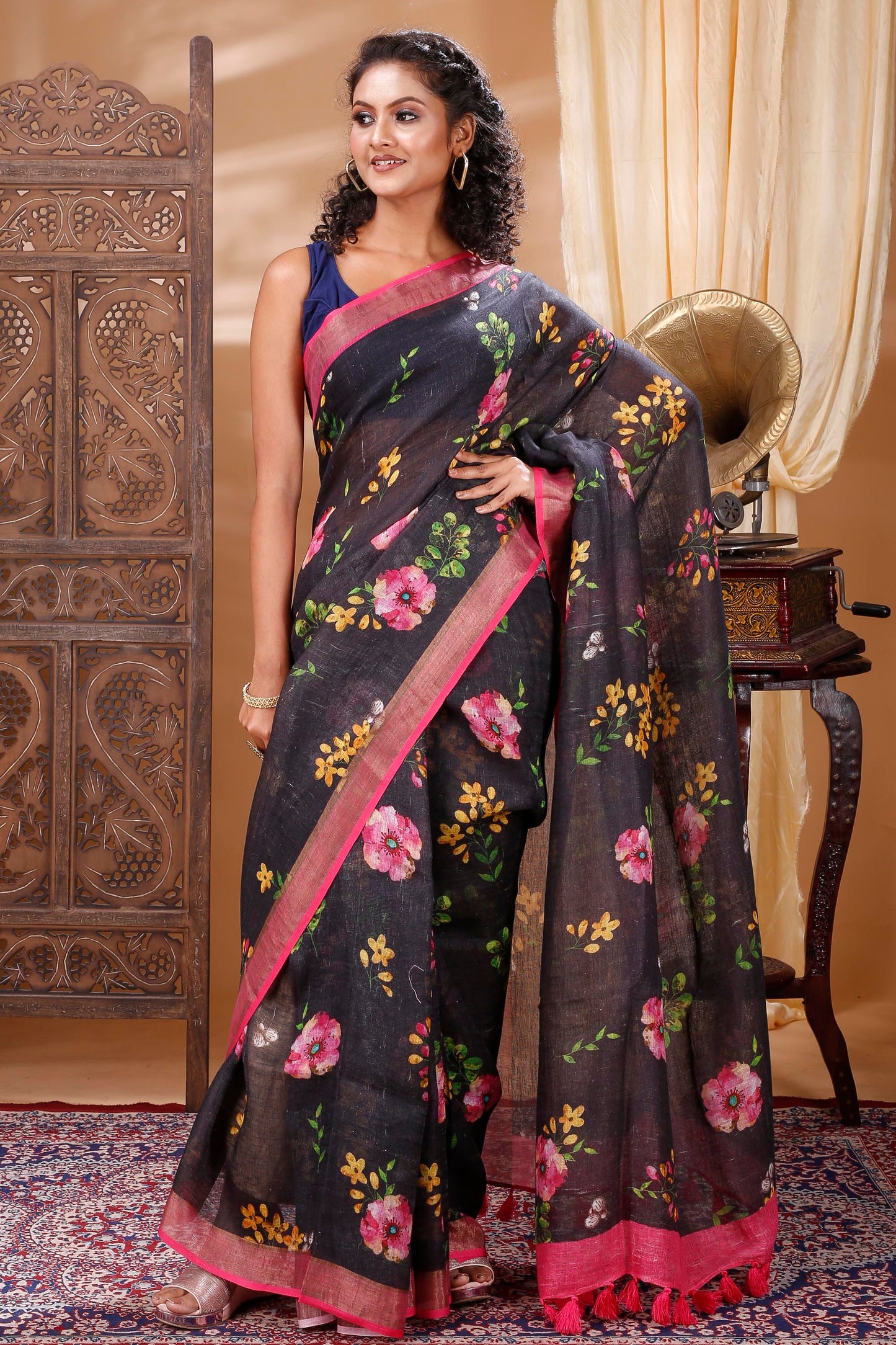 ELEGANT FLORAL PRINT PURE LINEN SAREE