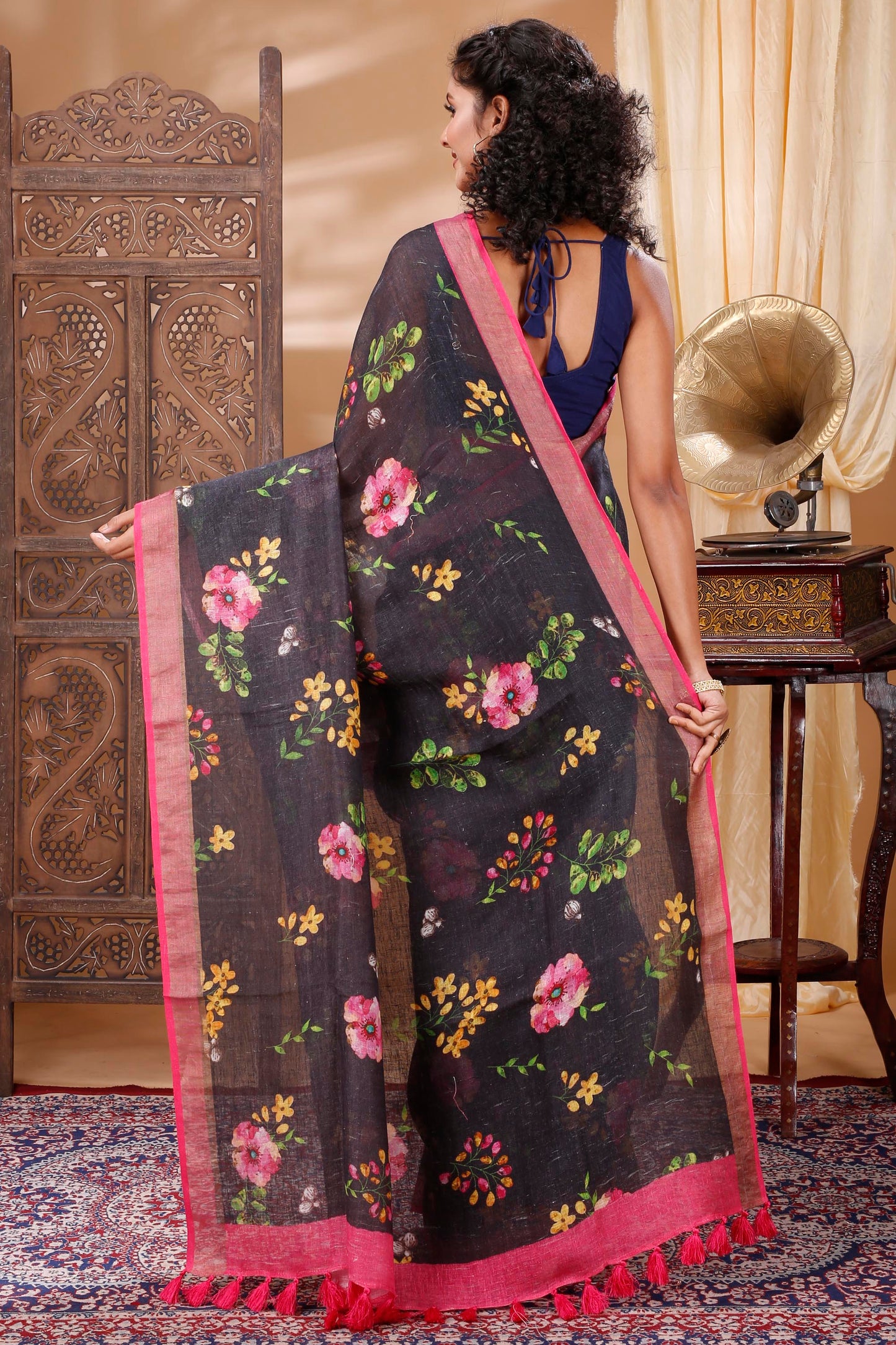 ELEGANT FLORAL PRINT PURE LINEN SAREE