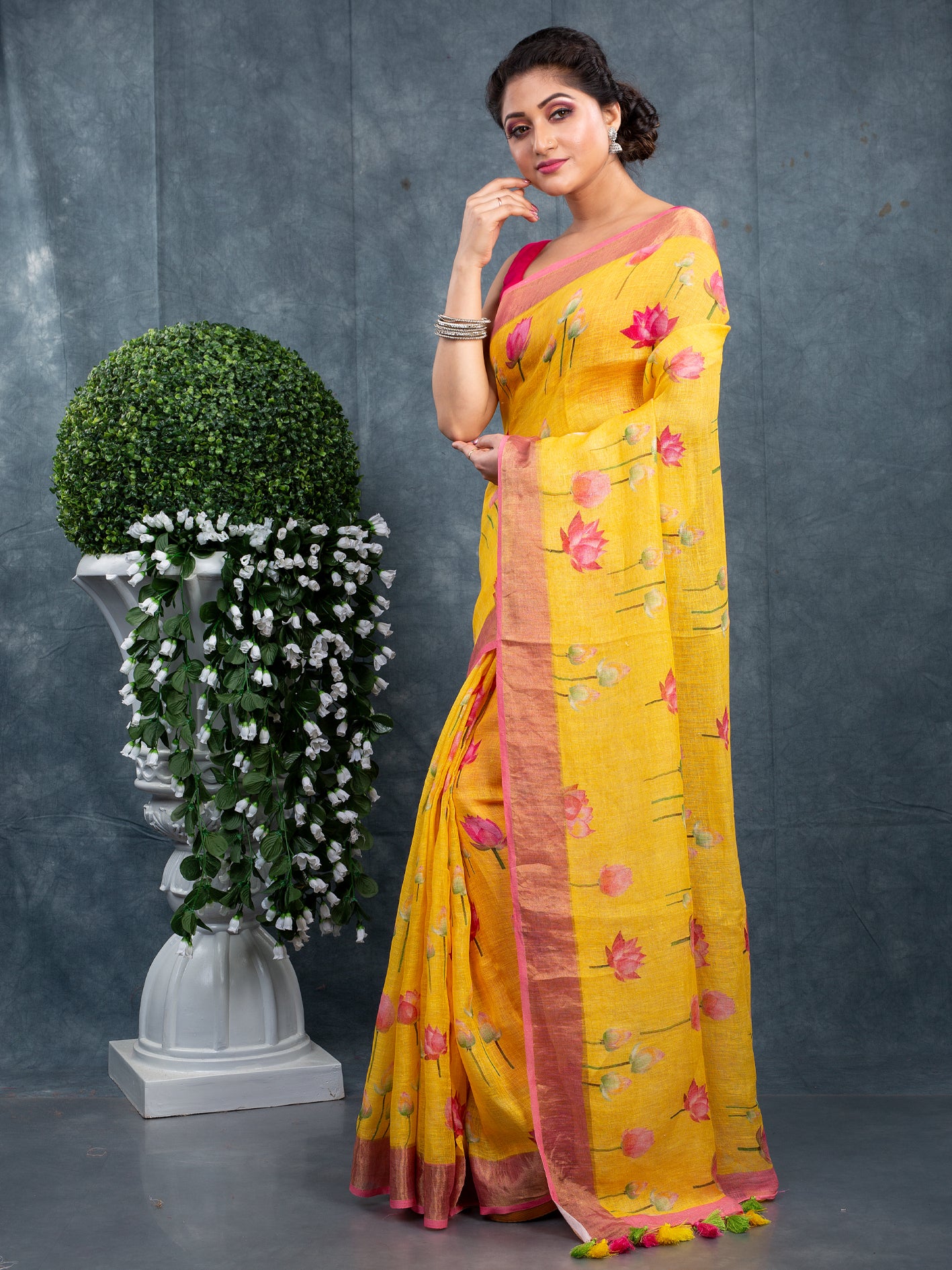 LINEN FLORAL PRINT SAREE