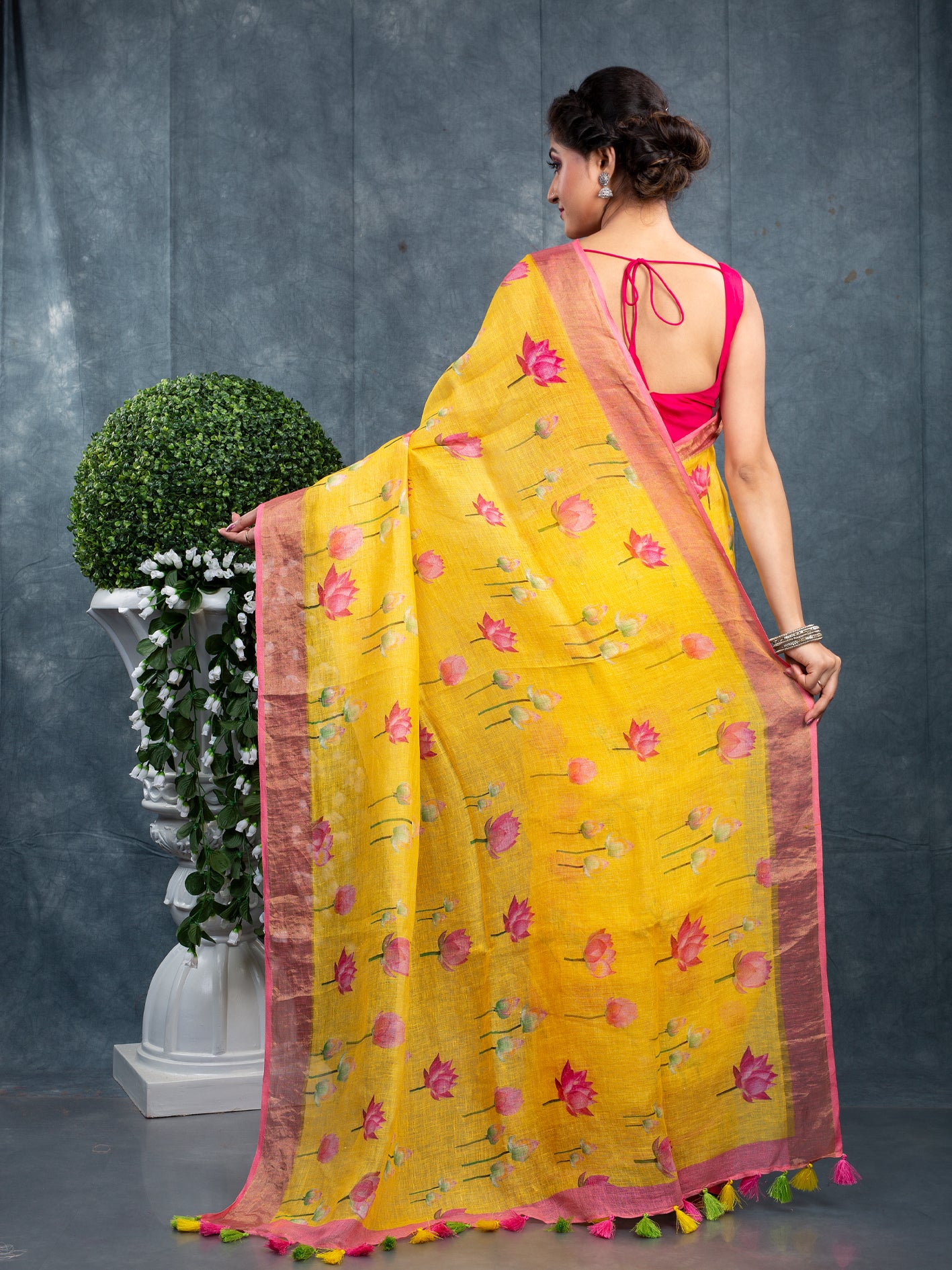 PURE LINEN LOTUS PRINT SAREE