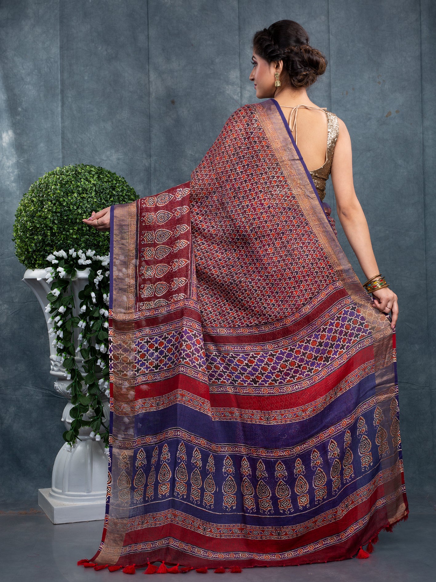 PURE LINEN SAREE