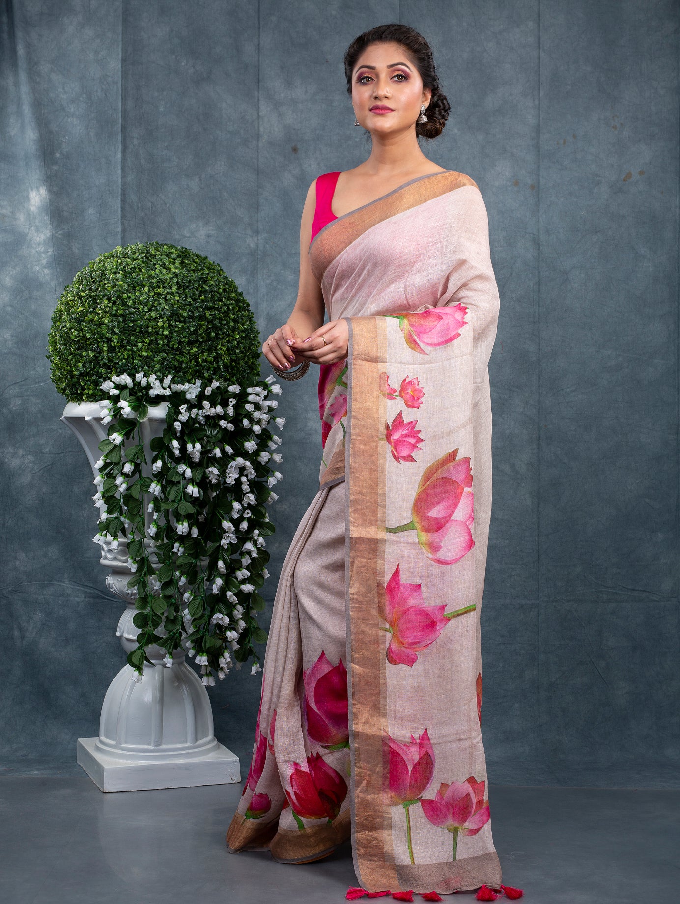 Linen Lotus Printed Saree