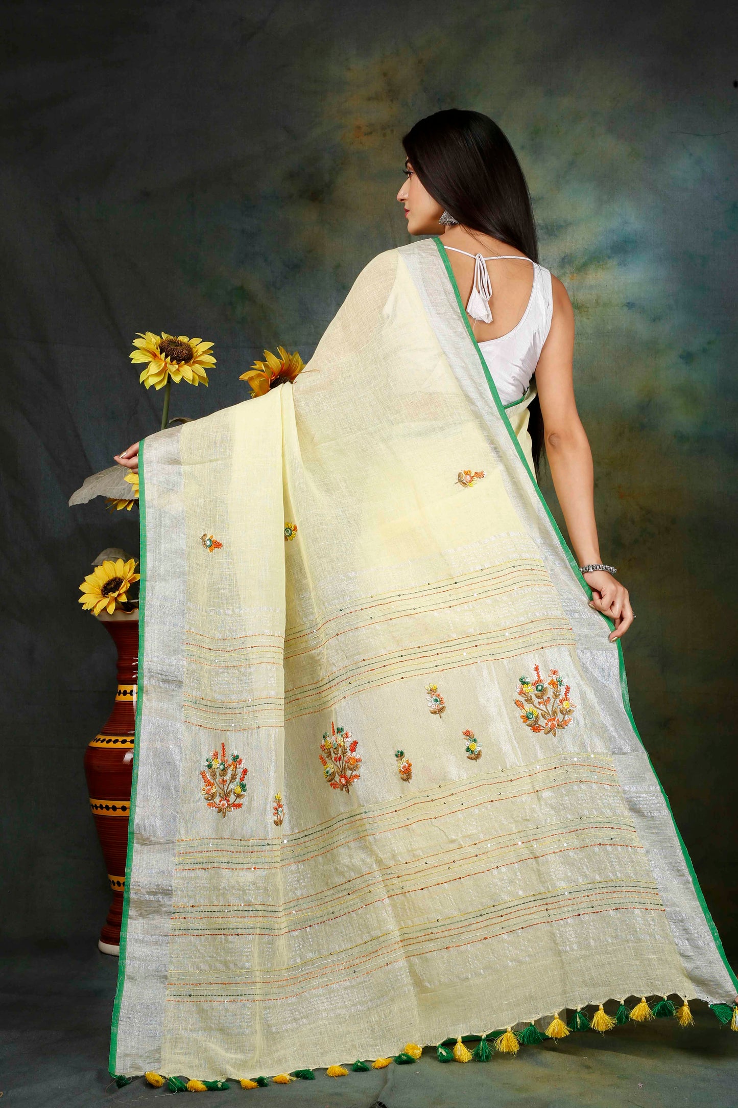 PREMIUM QUALITY LINEN HAND EMBROIDERY SAREE