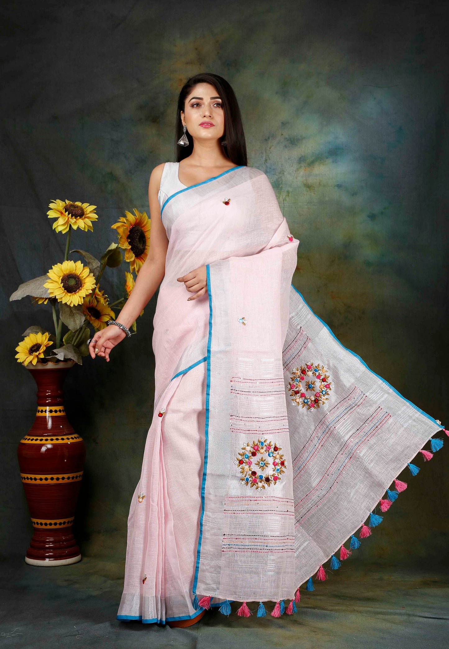 PREMIUM QUALITY LINEN FRENCH KNOT EMBROIDERY SAREE