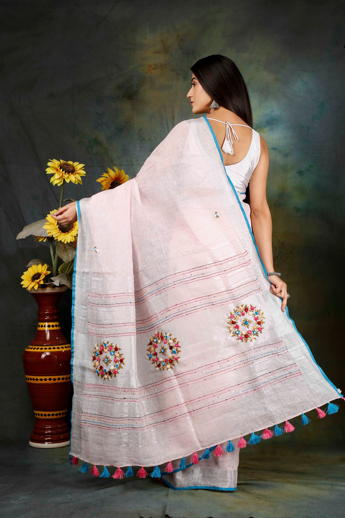 PREMIUM QUALITY LINEN FRENCH KNOT EMBROIDERY SAREE